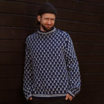 Captain sweater in navy blue