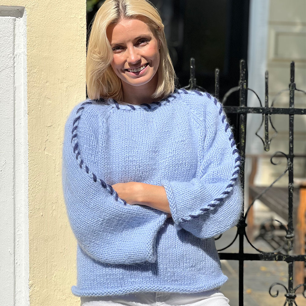 Light blue Sorbonne sweater with stitches