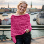 Leafy sweaterscarf in dusty rose