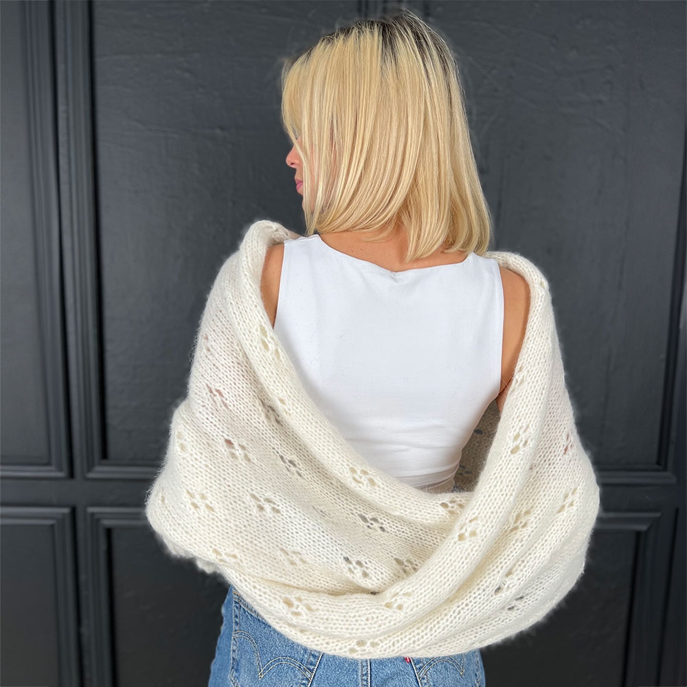 Eyelet sweater scarf knitting pattern - Image 2